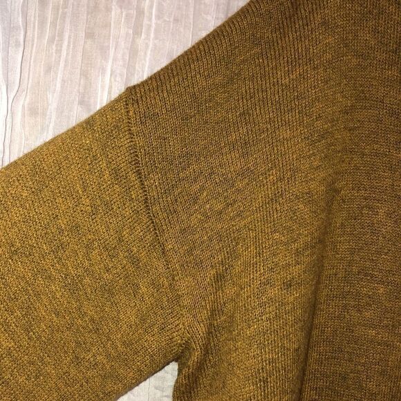 H&M M Mustard Heather Back Zip Wool Blend High Low Crewneck Pullover Sweater - Picture 5 of 12